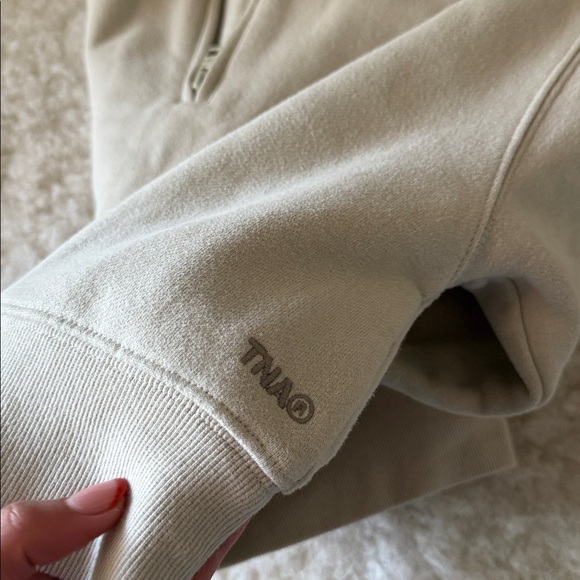 TNA quarter zip mock✨ - Picture 3 of 3